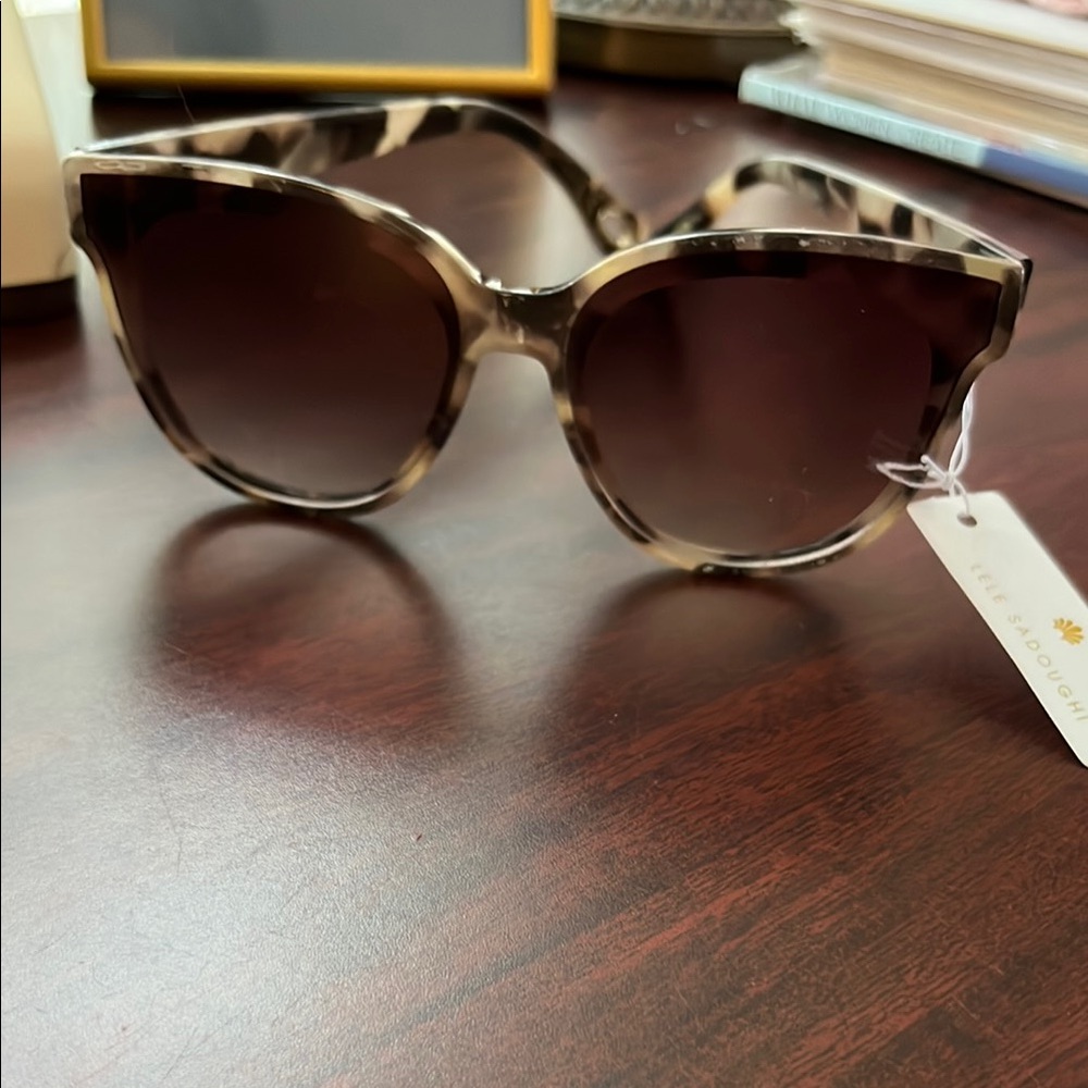 Tortoise Shell Sunglasses Lele Sadoughi